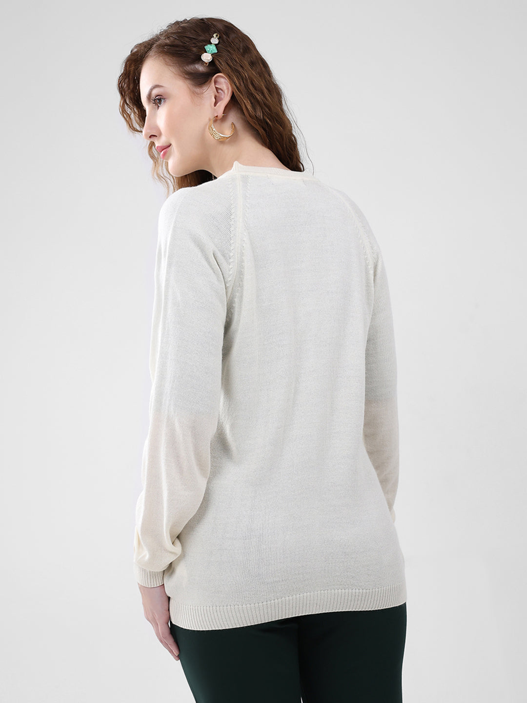 Women Cream Solid V Neck Full Sleeve Cardigan