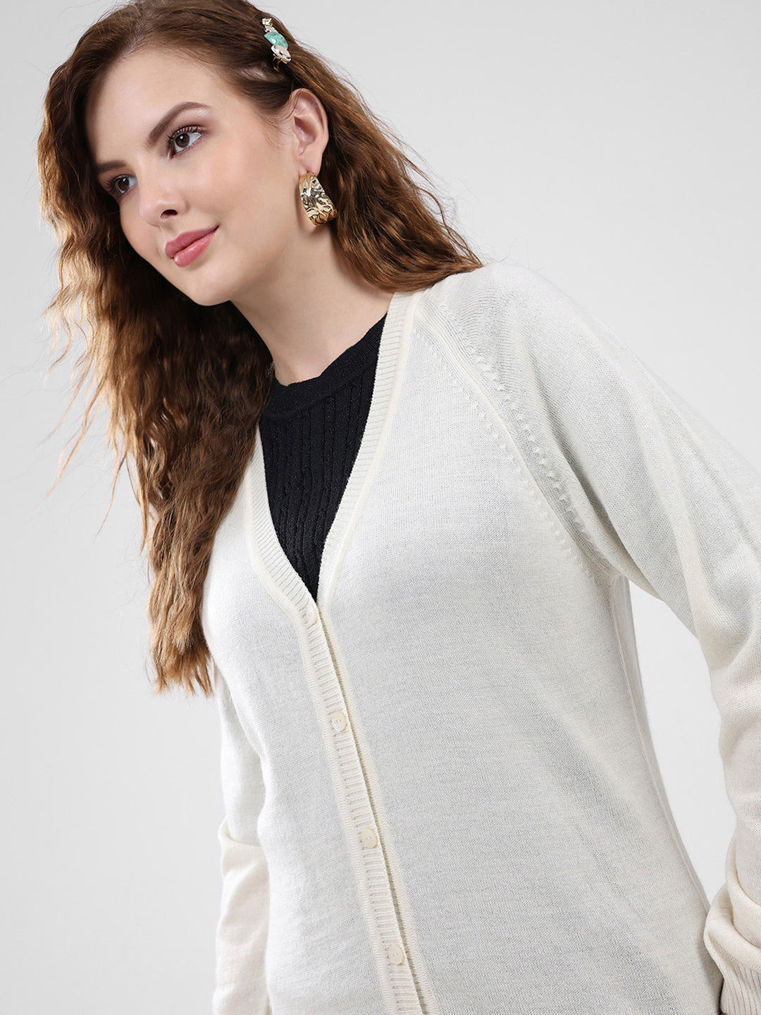 Women Cream Solid V Neck Full Sleeve Cardigan