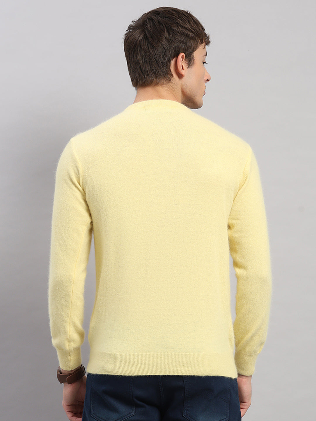 Men Golden Yellow Solid Round Neck Full Sleeve Pullover