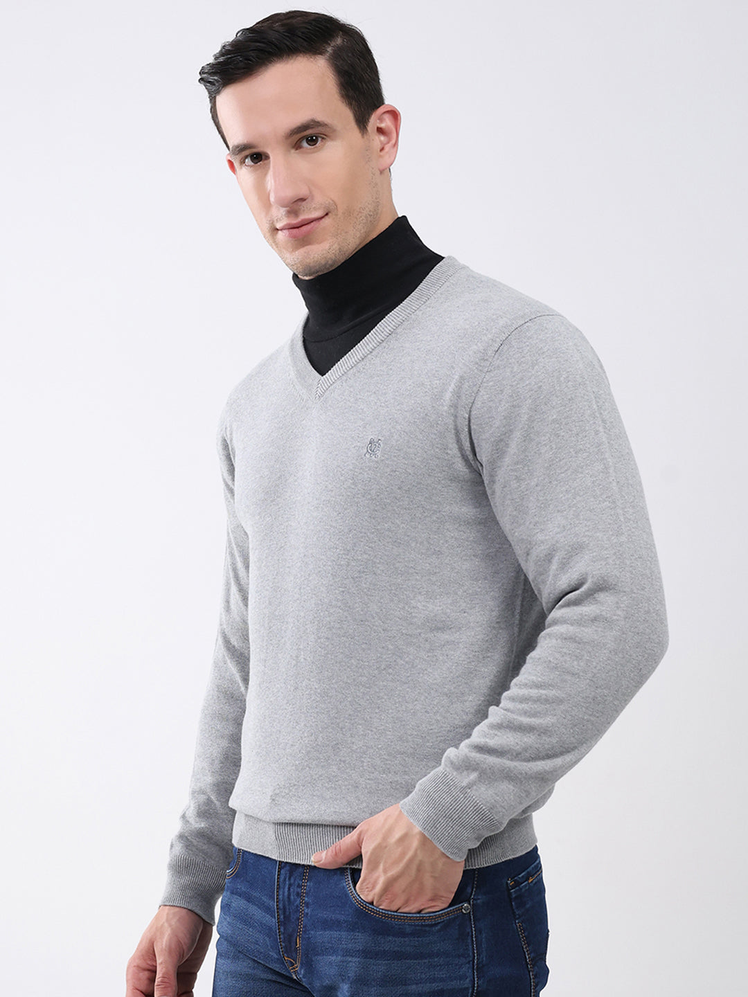 Men Grey Solid V Neck Full Sleeve Pullover