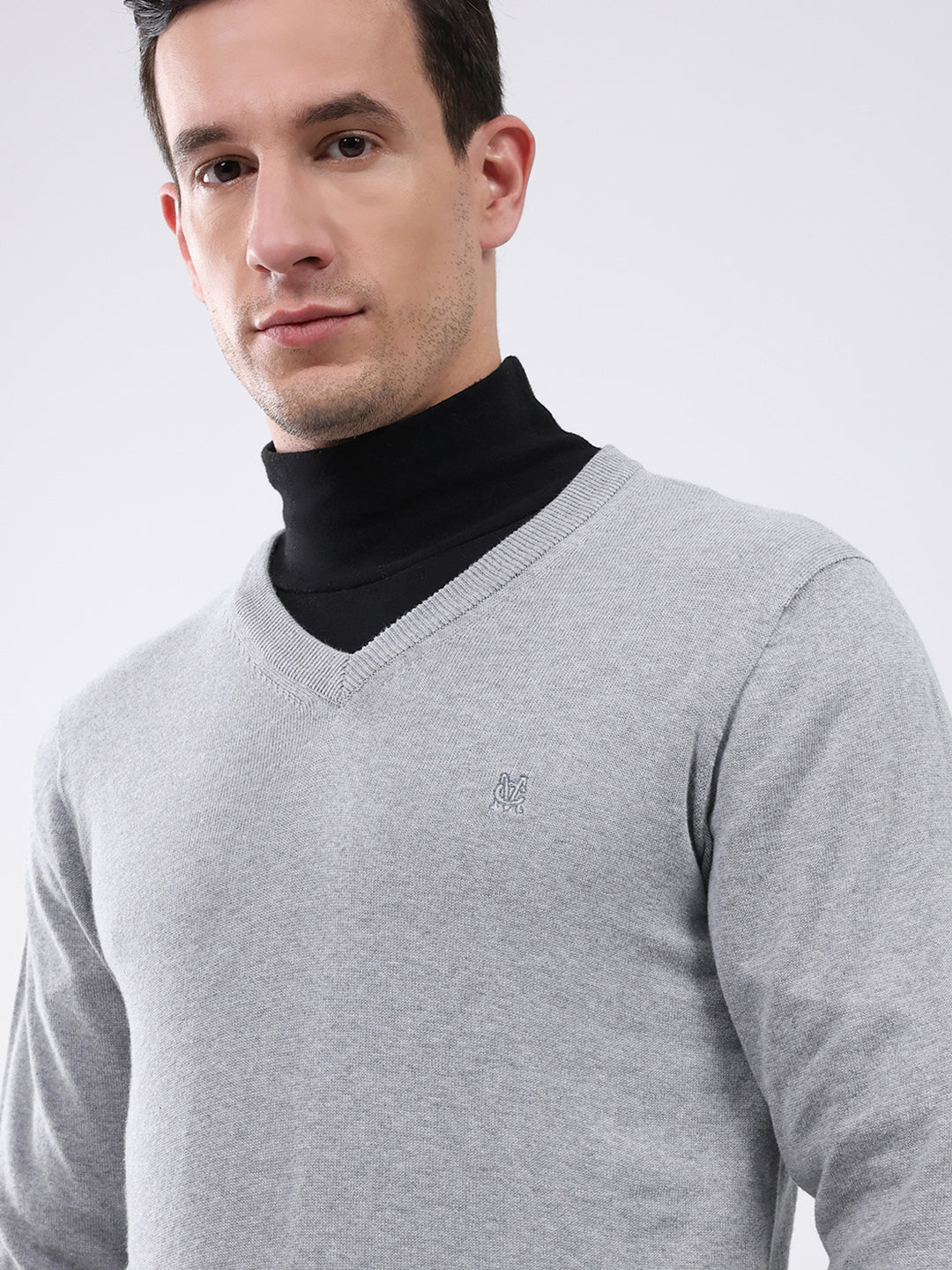 Men Grey Solid V Neck Full Sleeve Pullover