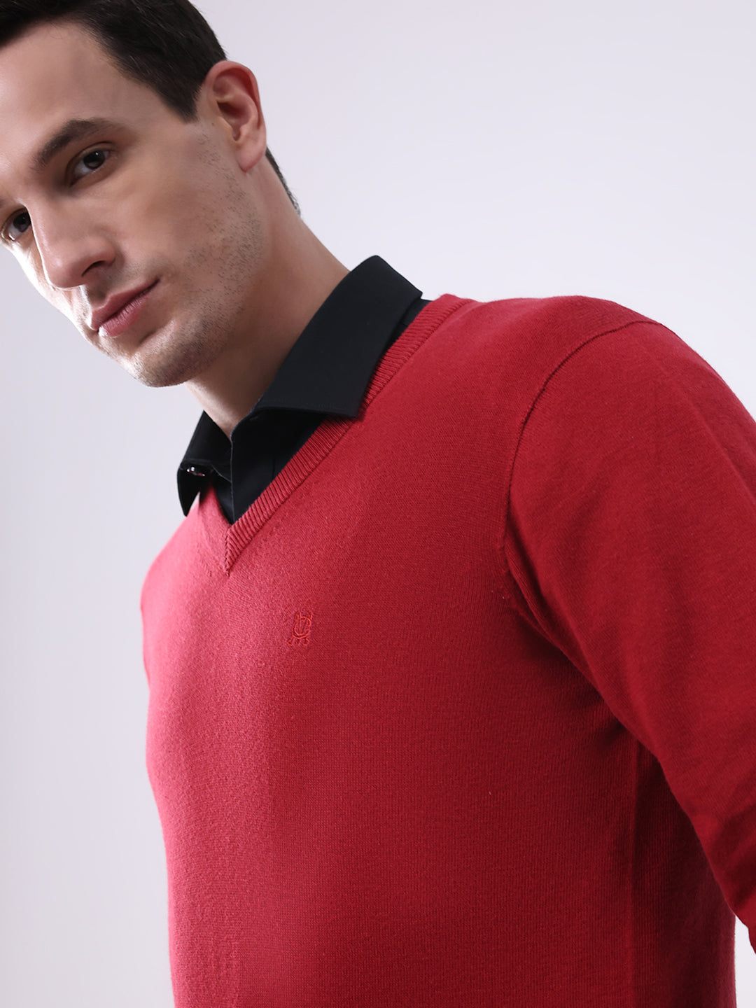 Men Maroon Solid V Neck Full Sleeve Pullover