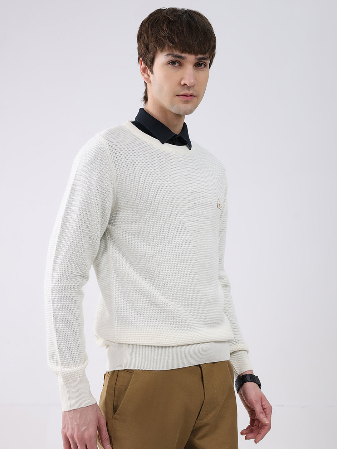 Men White Solid Round Neck Full Sleeve Pullover