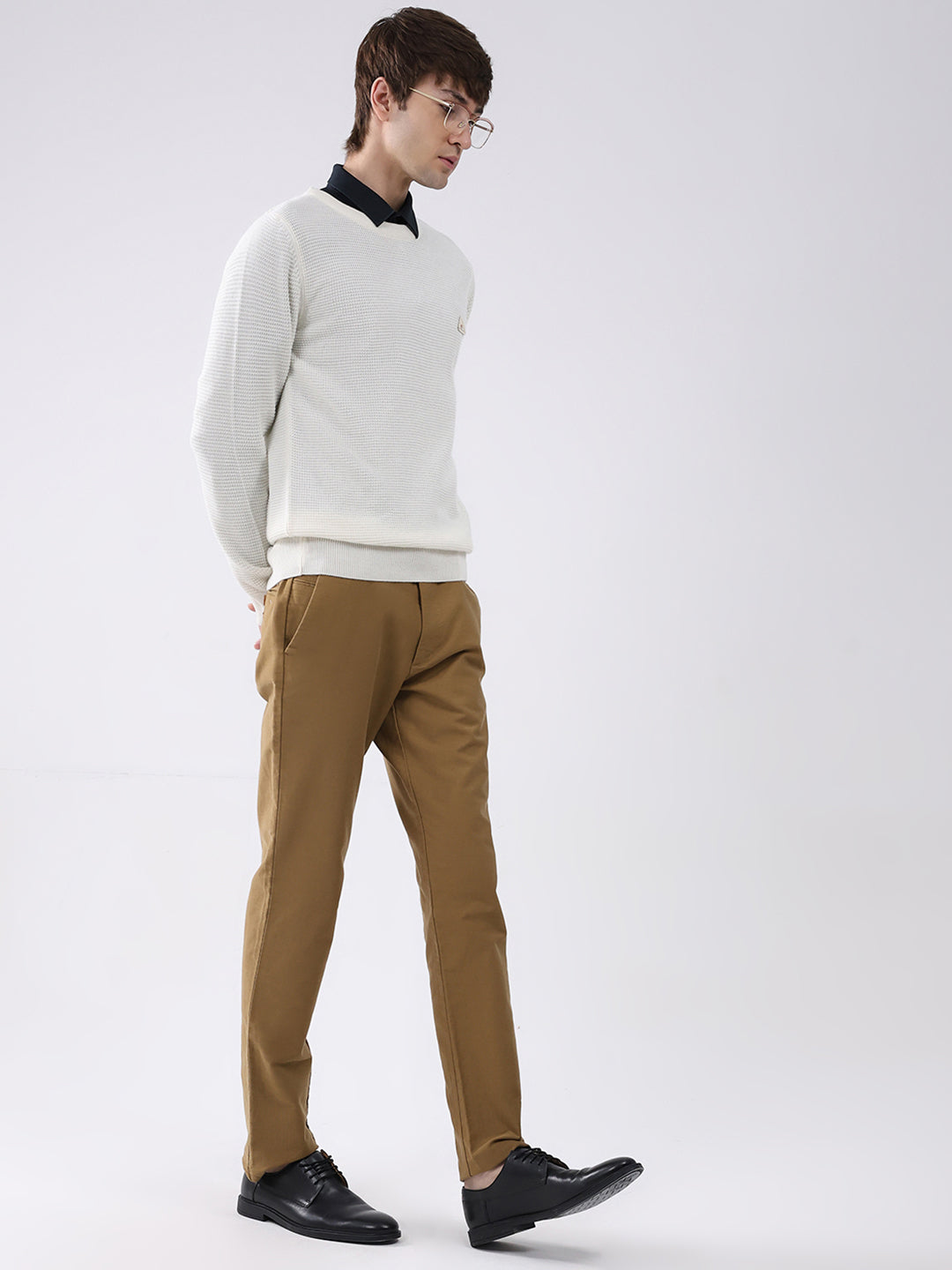 Men White Solid Round Neck Full Sleeve Pullover