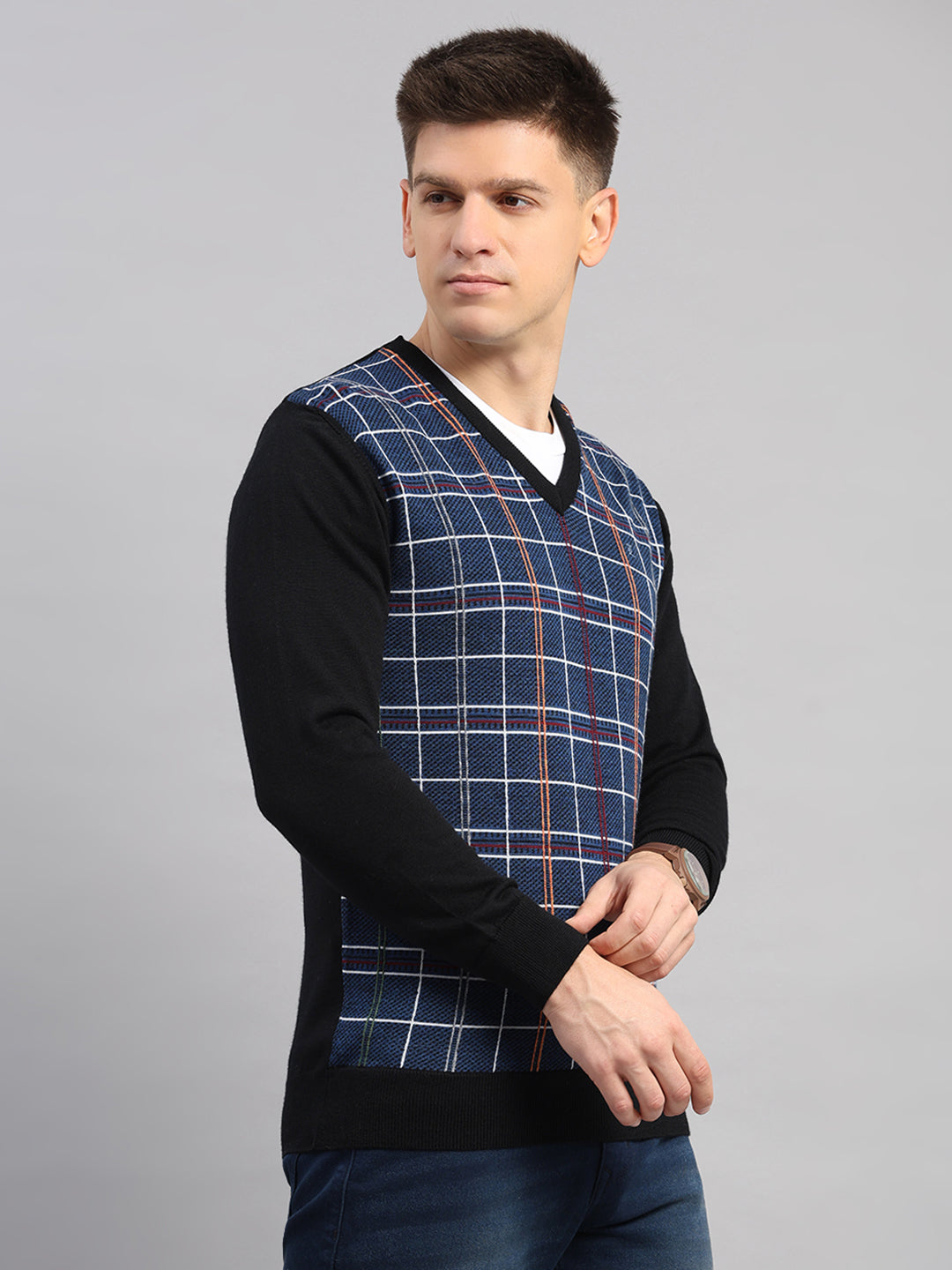 Luxuria Men Black Printed V Neck Full Sleeve Pullover