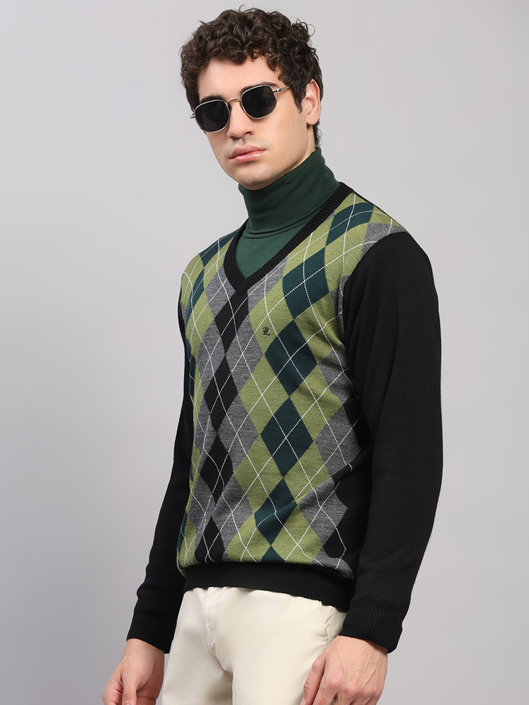 Luxuria Men Black Printed V Neck Full Sleeve Pullover