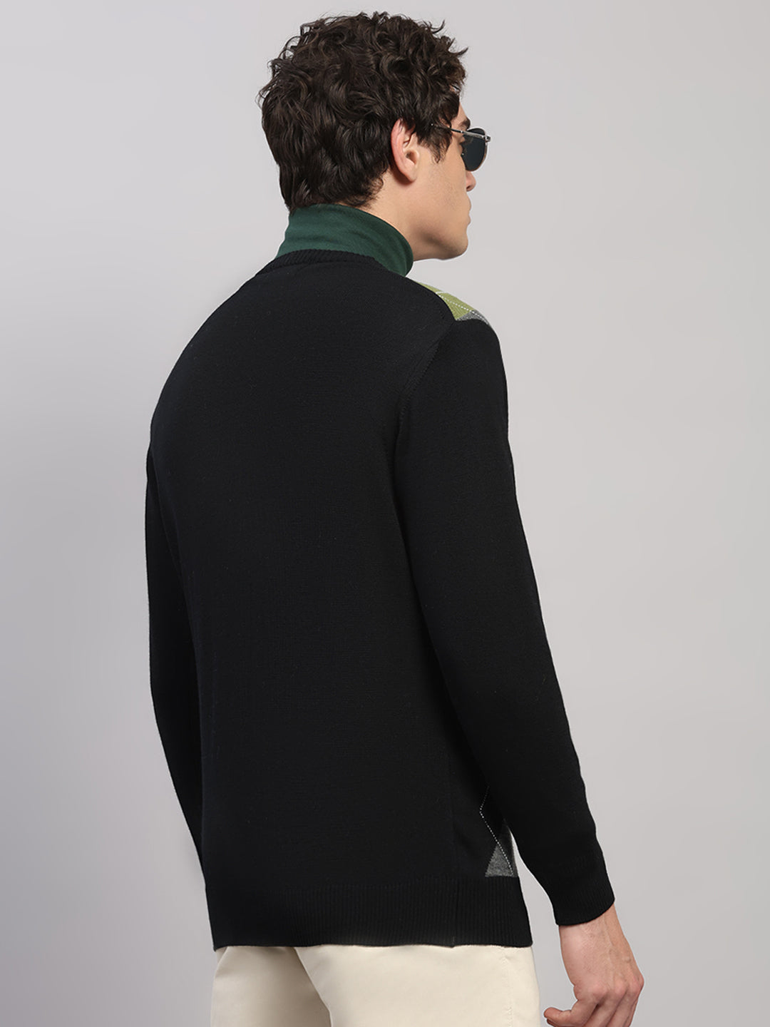 Luxuria Men Black Printed V Neck Full Sleeve Pullover