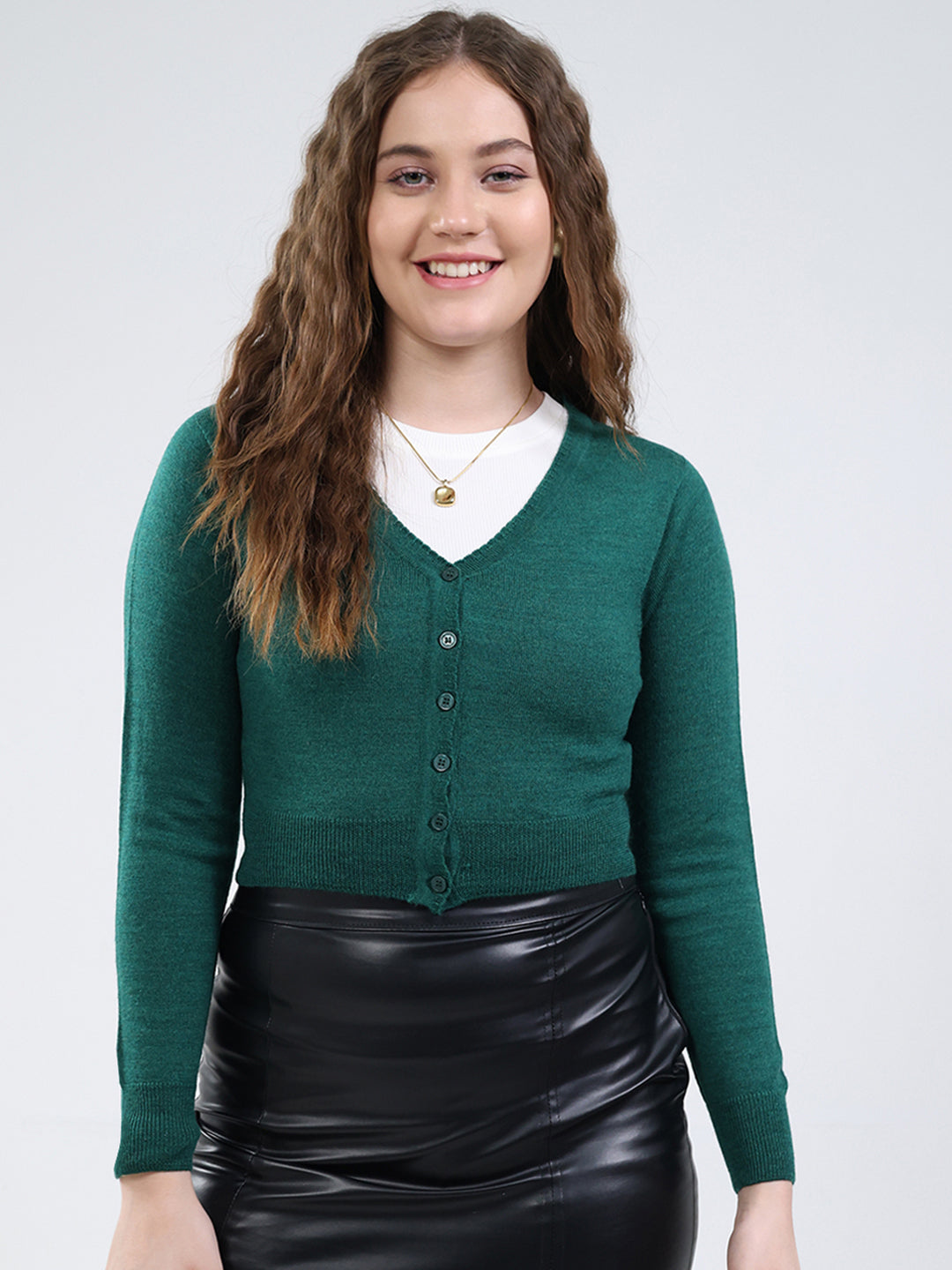 Women Green Solid V Neck Full Sleeve Cardigan