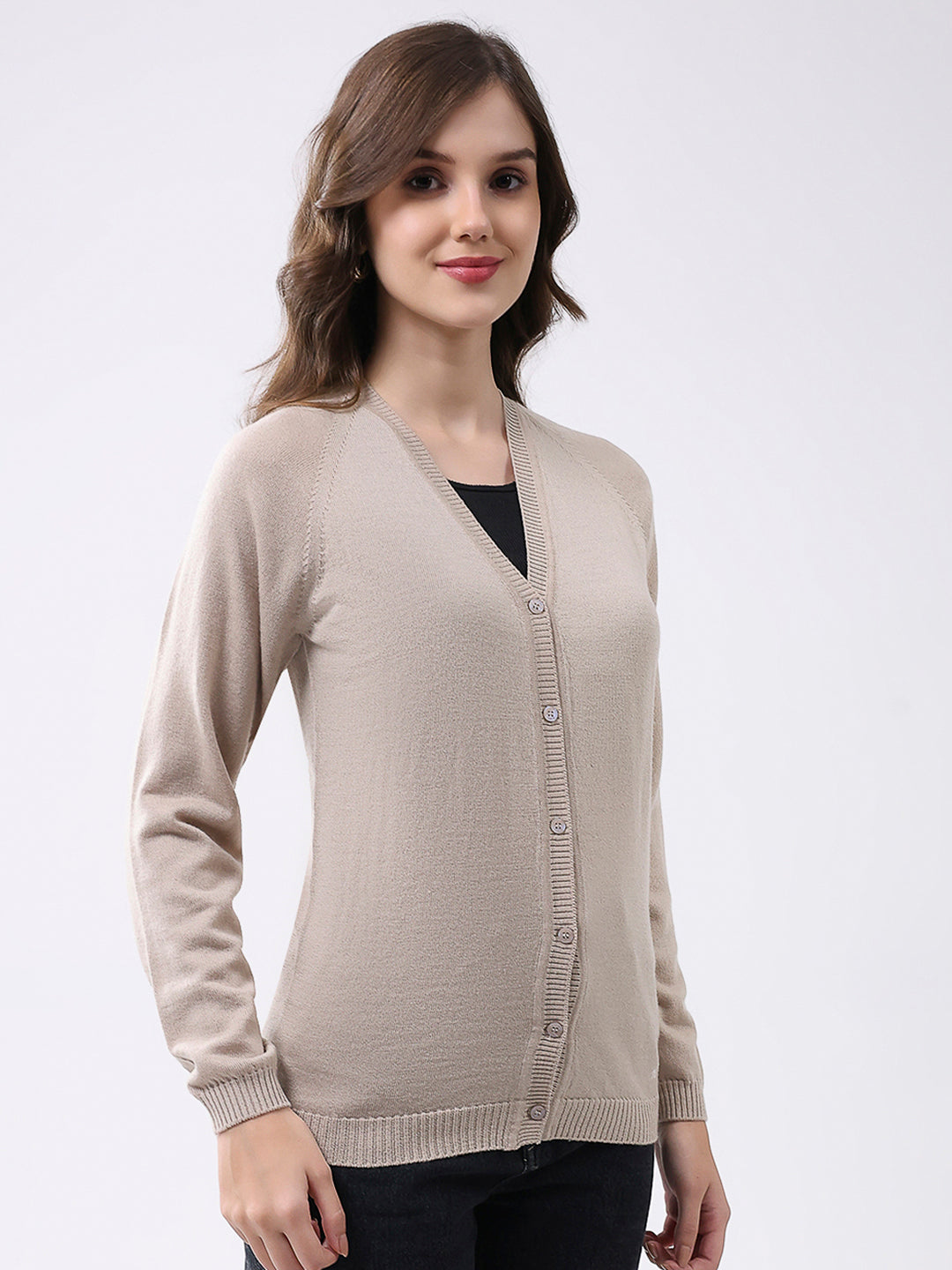 Women Beige Solid V Neck Full Sleeve Cardigan
