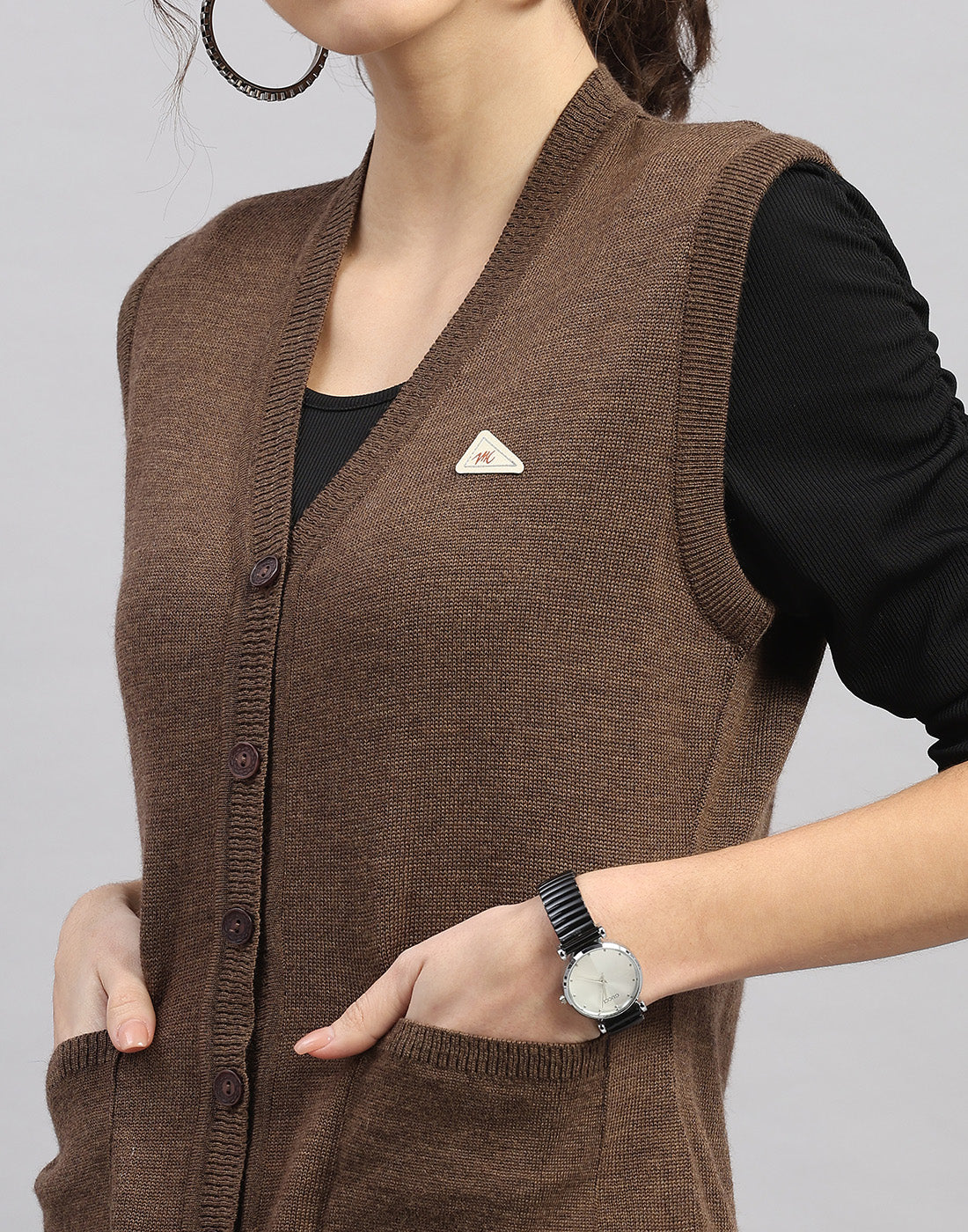 Women Brown Solid V Neck Sleeveless Cardigan