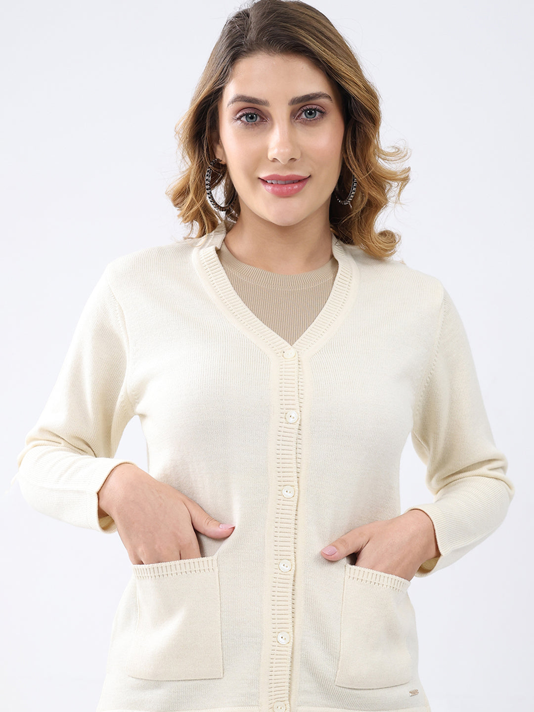 Women Cream Solid V Neck Full Sleeve Cardigan