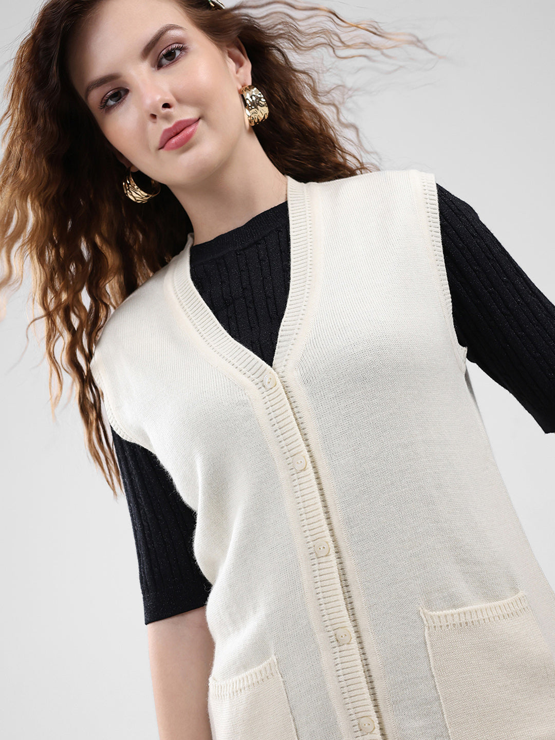 Women Cream Solid V Neck Sleeveless Cardigan