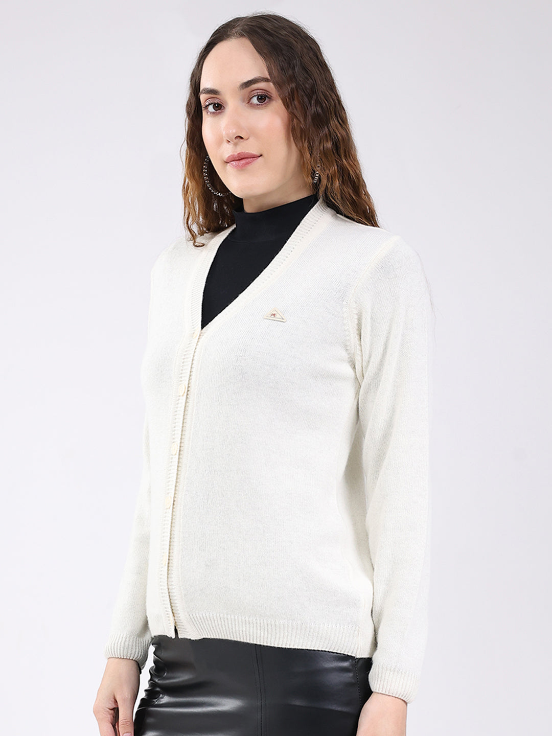 Women Off White Solid V Neck Full Sleeve Cardigan