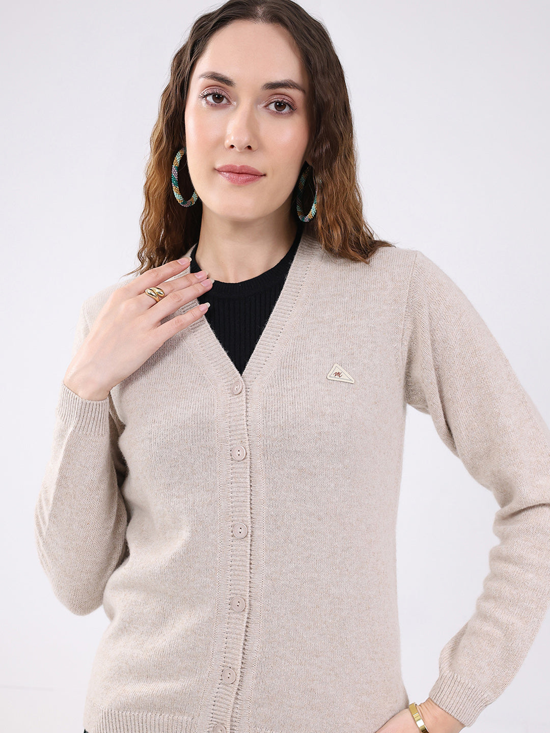 Women Beige Solid V Neck Full Sleeve Cardigan