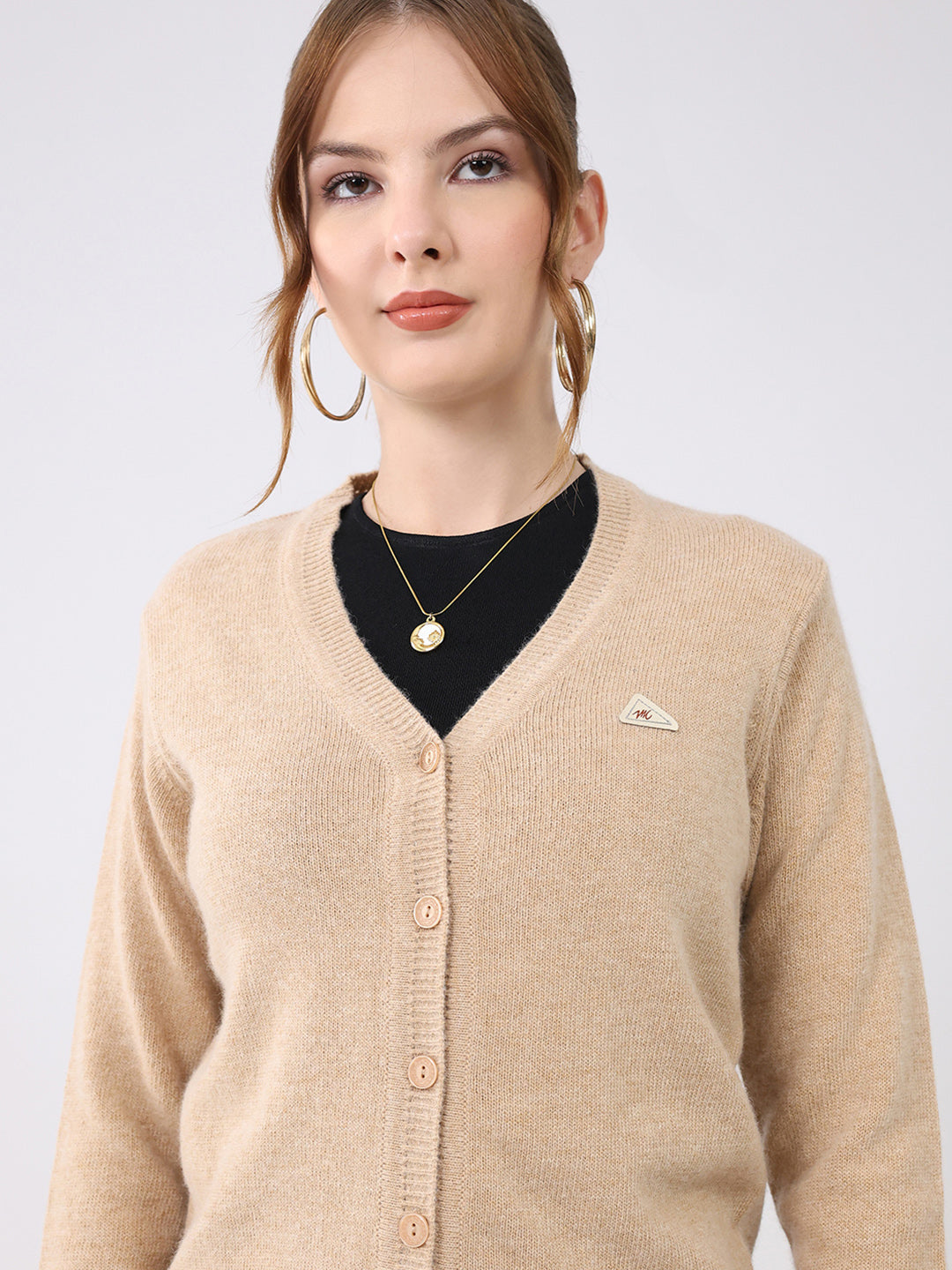 Women Beige Solid V Neck Full Sleeve Cardigan