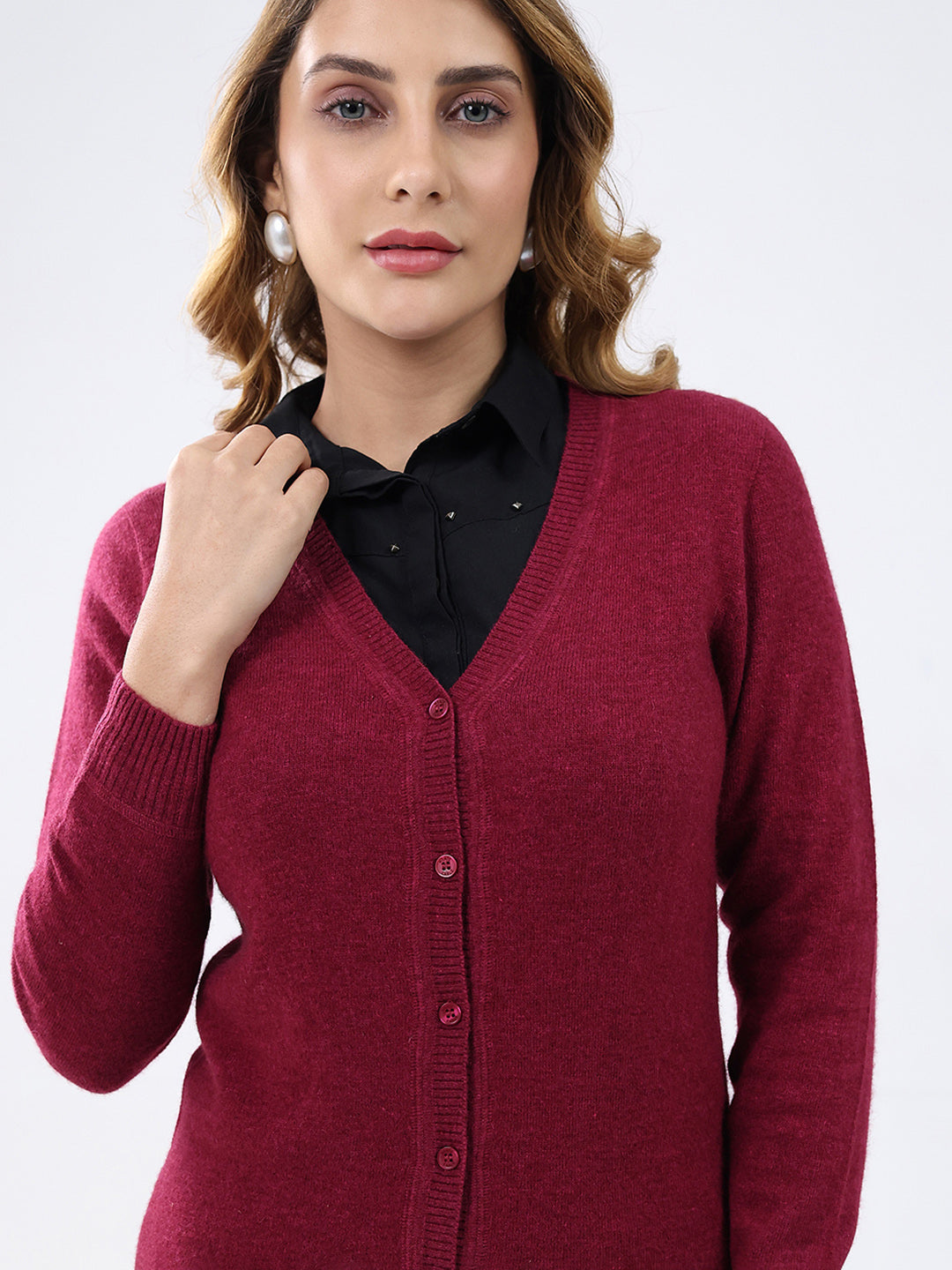 Women Maroon Solid V Neck Full Sleeve Cardigan