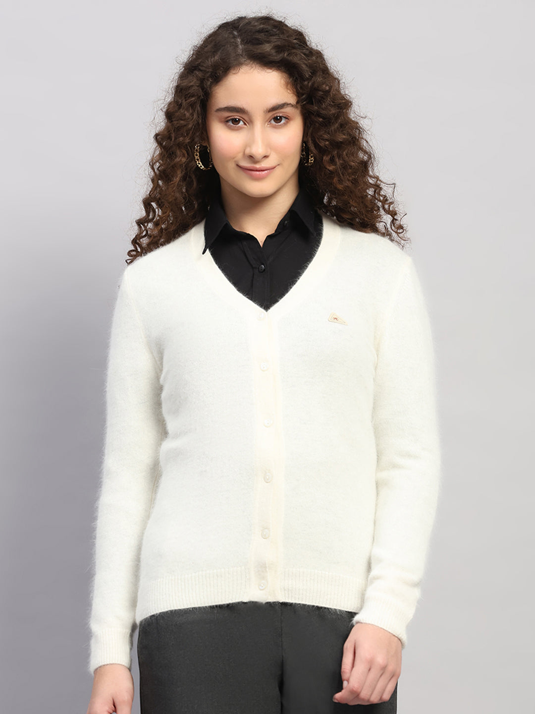 Women Off White Solid V Neck Full Sleeve Cardigan