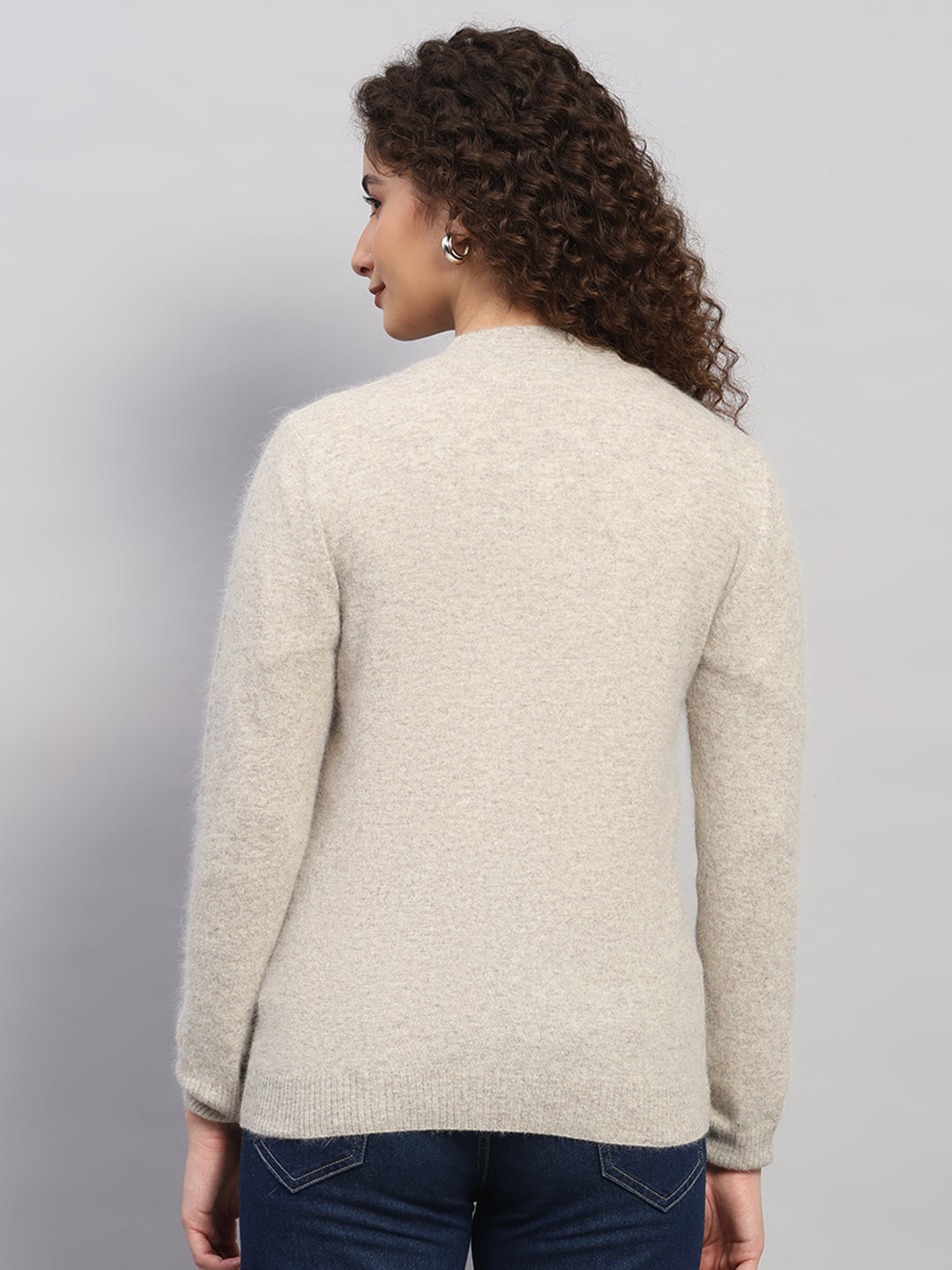 Women Beige Solid V Neck Full Sleeve Cardigan