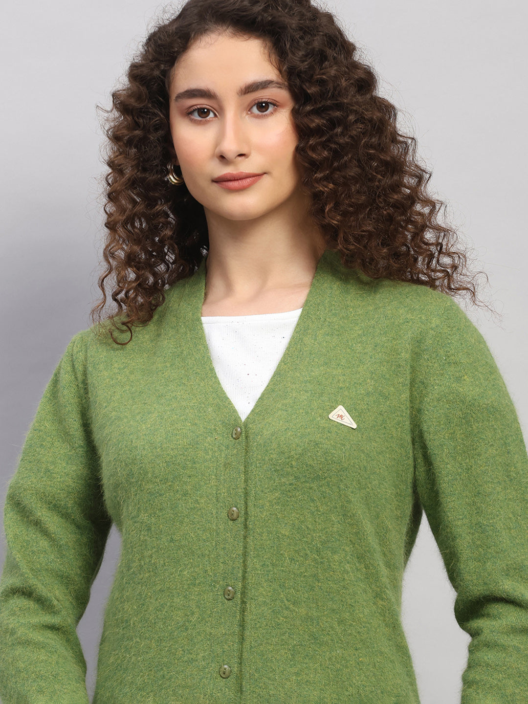 Women Green Solid V Neck Full Sleeve Cardigan