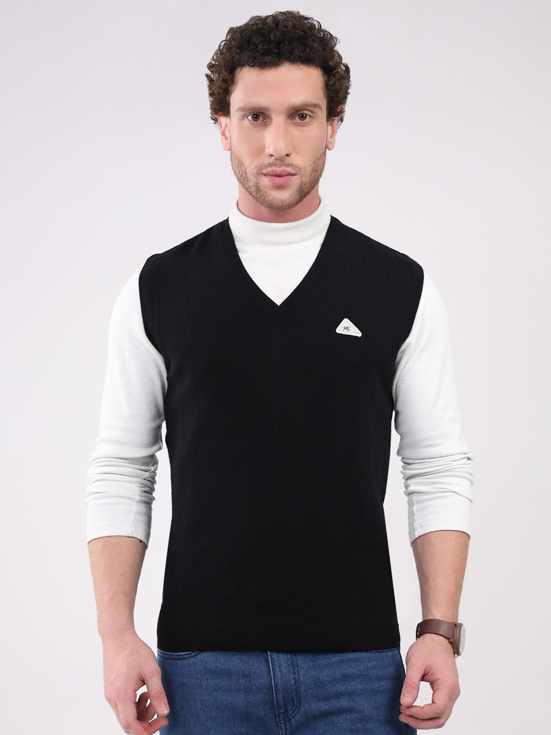 Men Black Solid V Neck Sleeveless Sweater