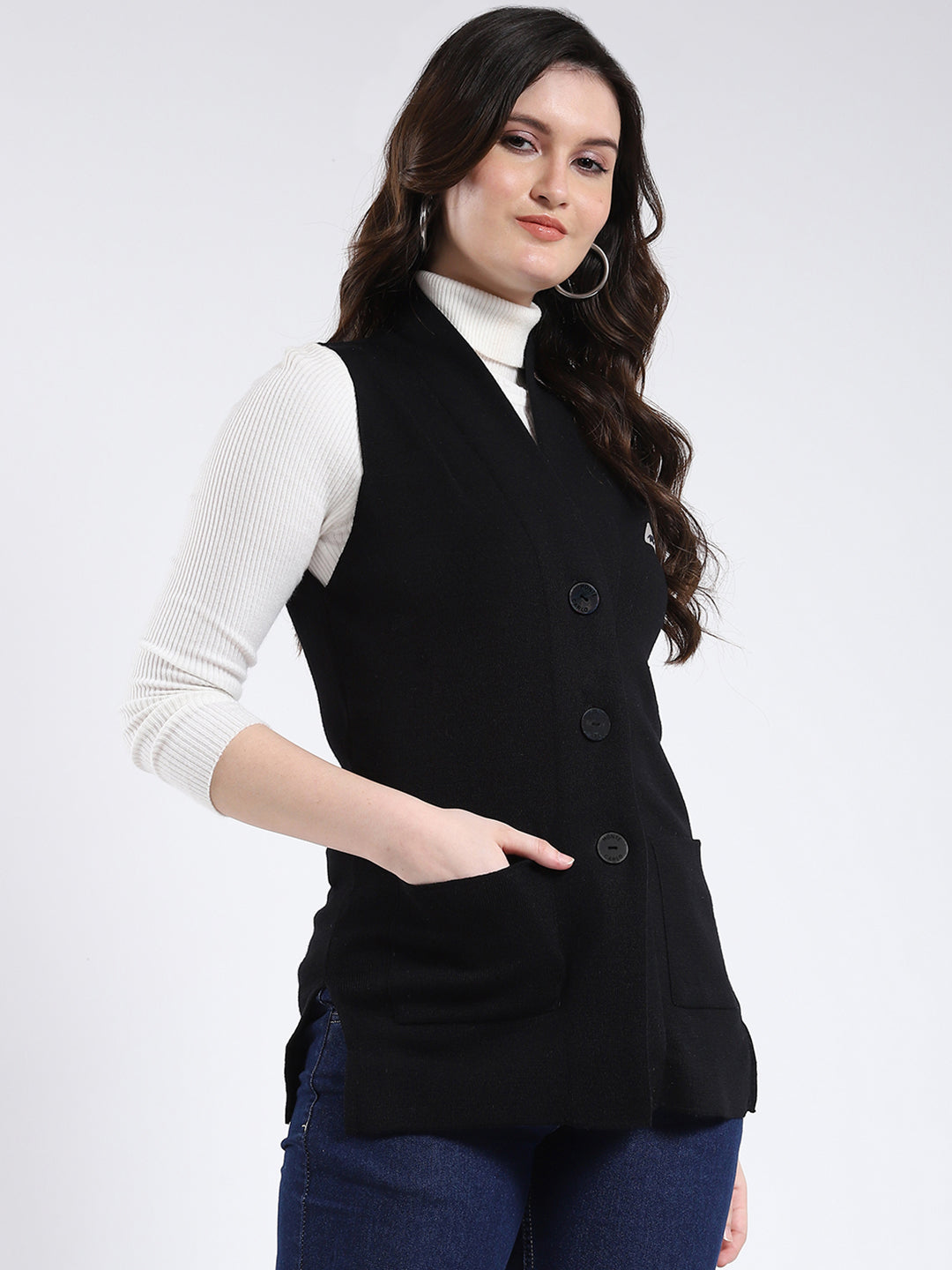 Women Black Solid V Neck Sleeveless Cardigan