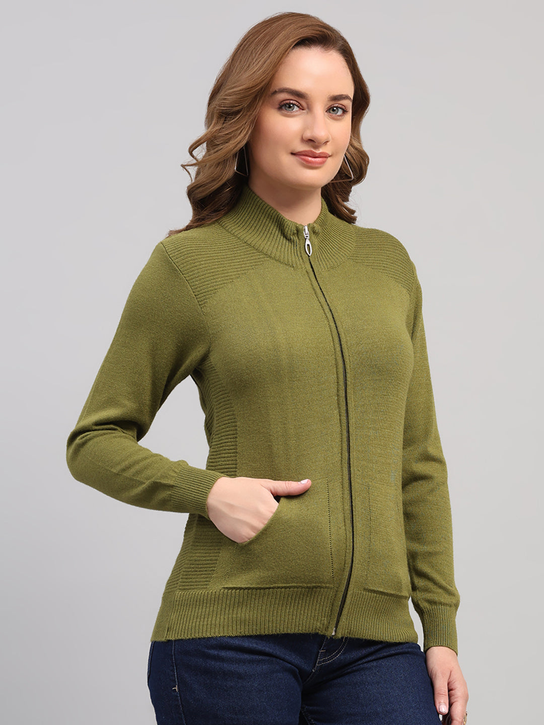 Women Green Solid Collar Full Sleeve Cardigan