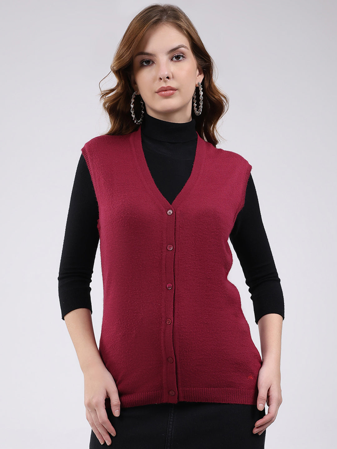 Women Maroon Solid V Neck Sleeveless Cardigan