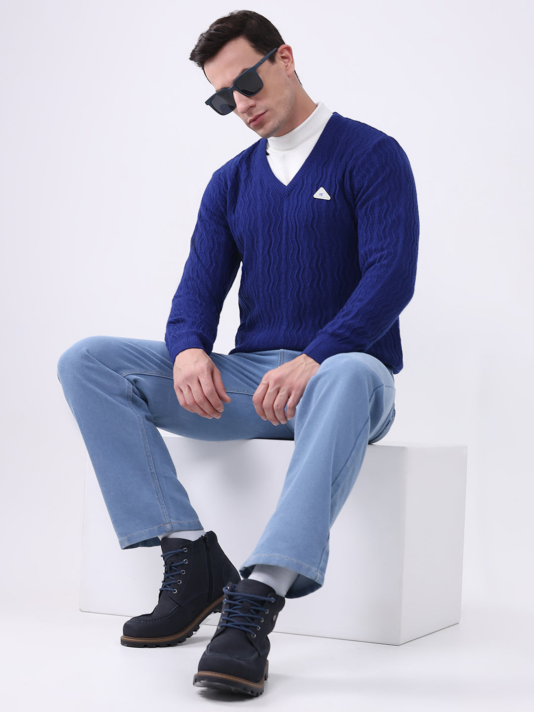 Men Royal Blue Self Design V Neck Full Sleeve Pullover