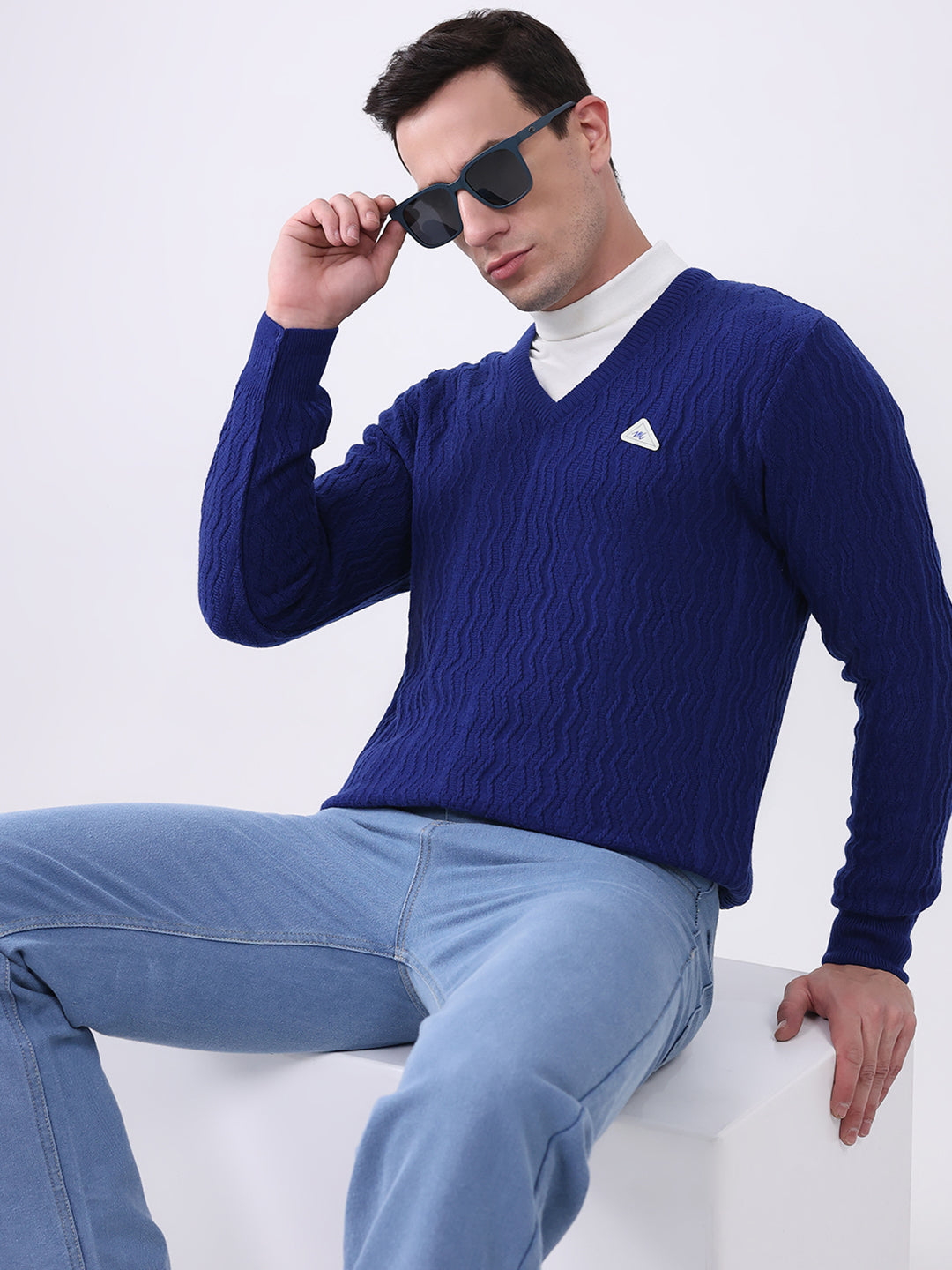 Men Royal Blue Self Design V Neck Full Sleeve Pullover