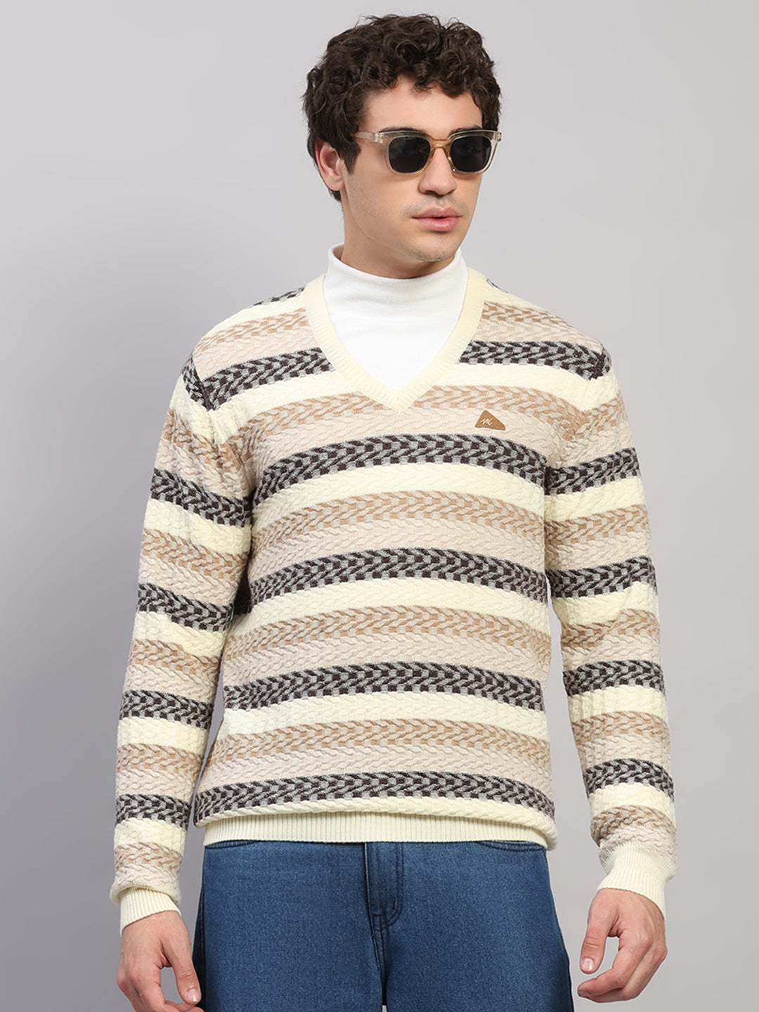 Men Off White Jaquard V Neck Full Sleeve Pullover