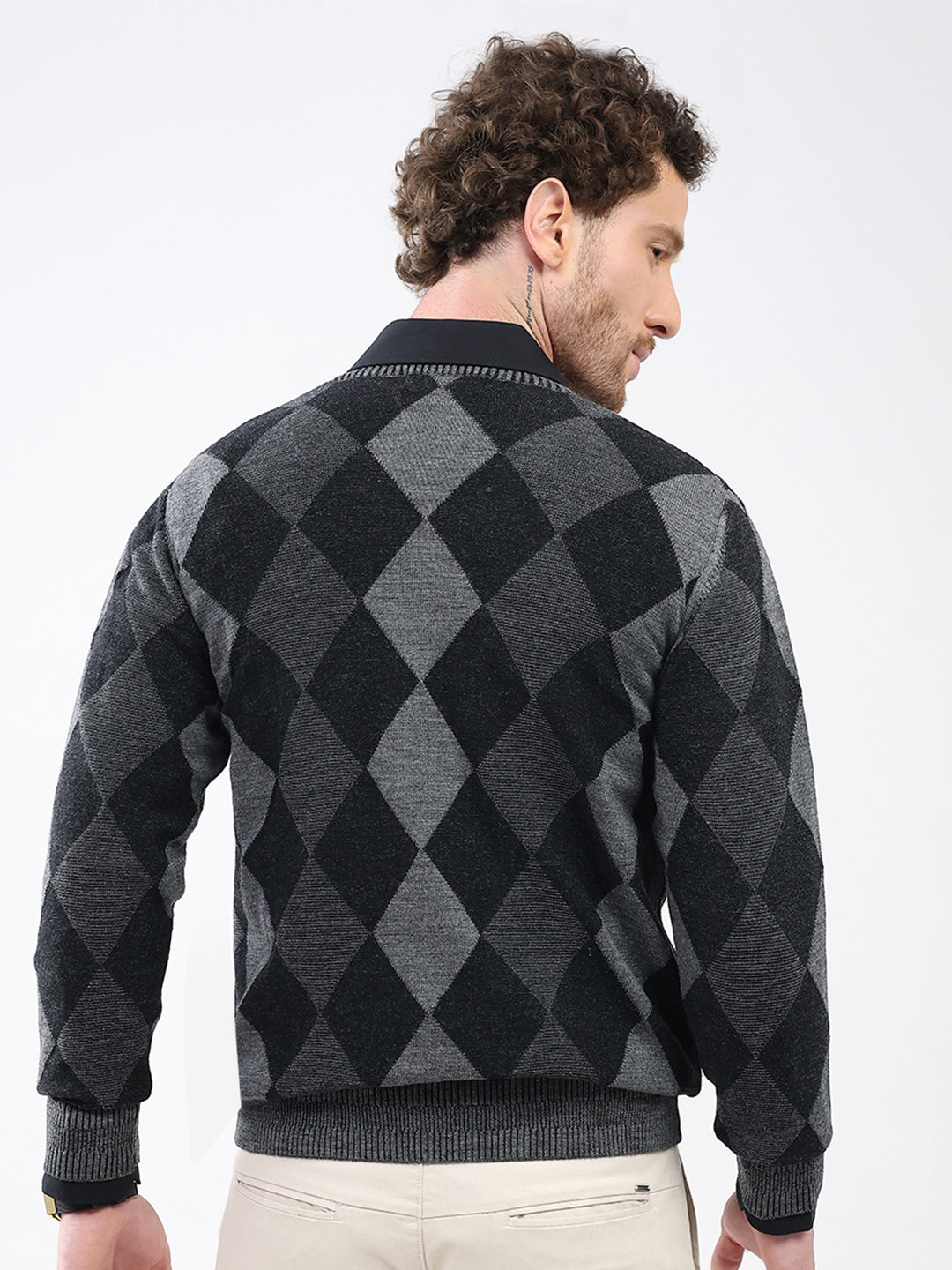 Men Black Geometric V Neck Full Sleeve Pullover