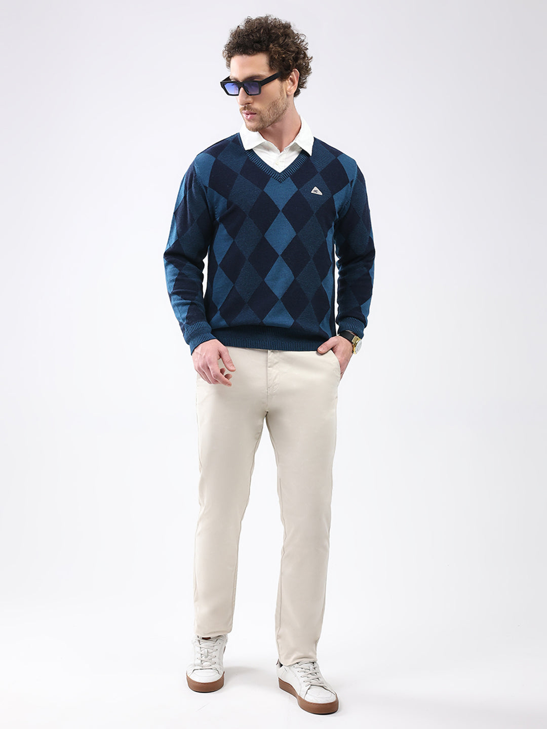 Men Blue Geometric V Neck Full Sleeve Pullover