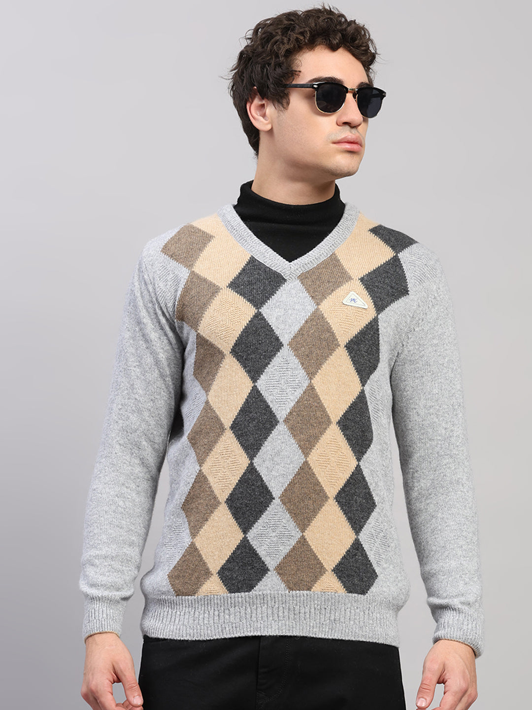 Men Light Grey Printed V Neck Full Sleeve Pullover