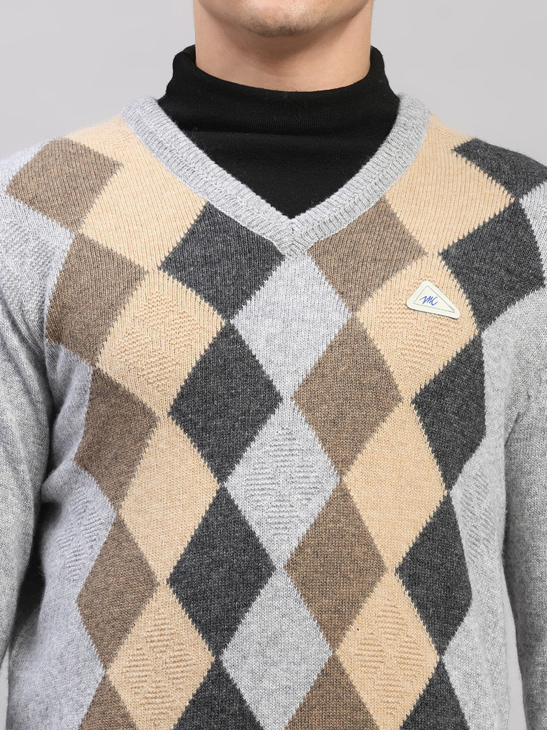 Men Light Grey Printed V Neck Full Sleeve Pullover