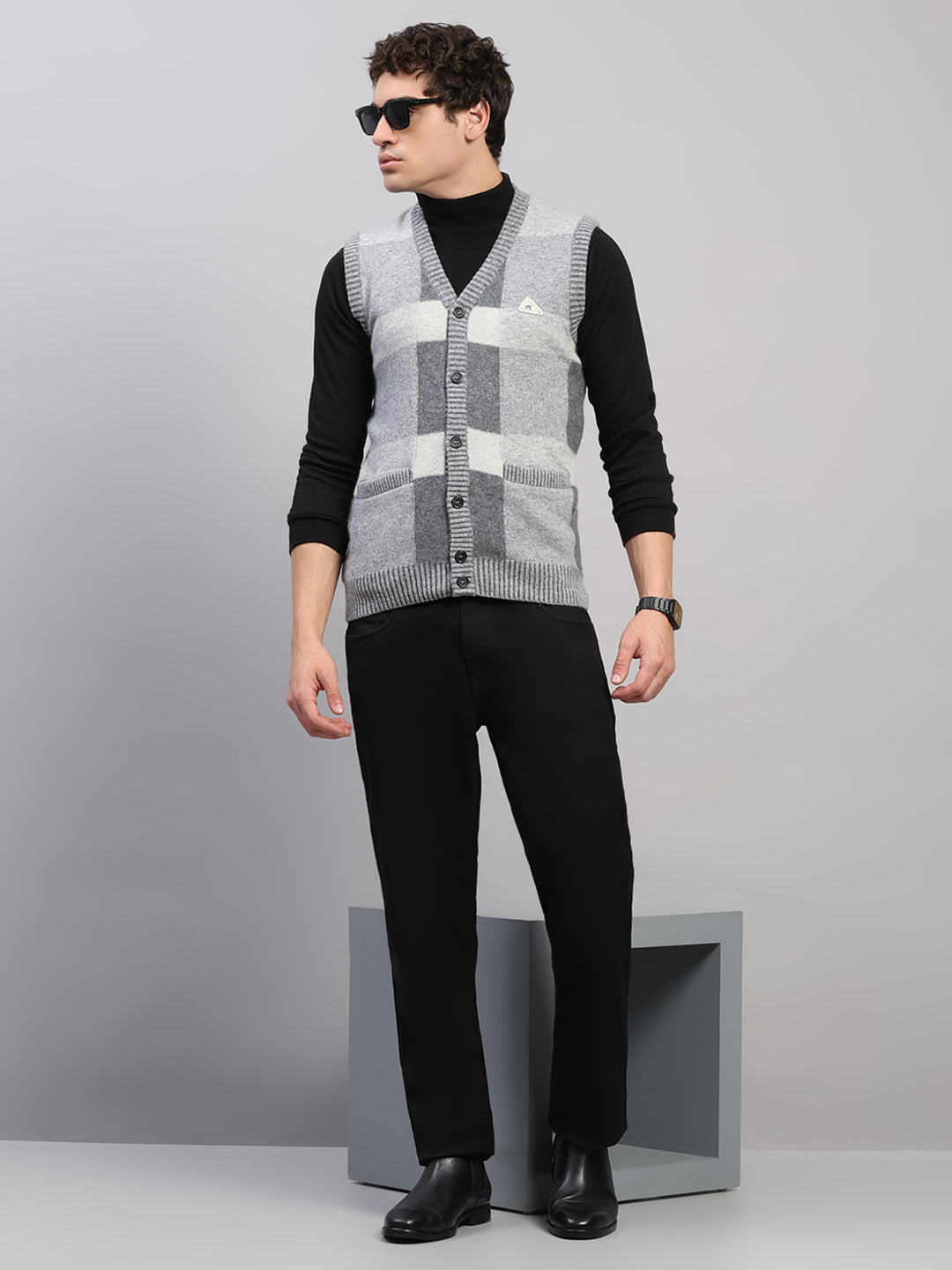 Men Light Grey Printed V Neck Sleeveless Cardigan