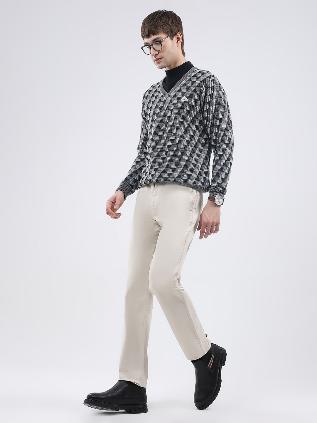 Men Grey Self Design V Neck Full Sleeve Pullover