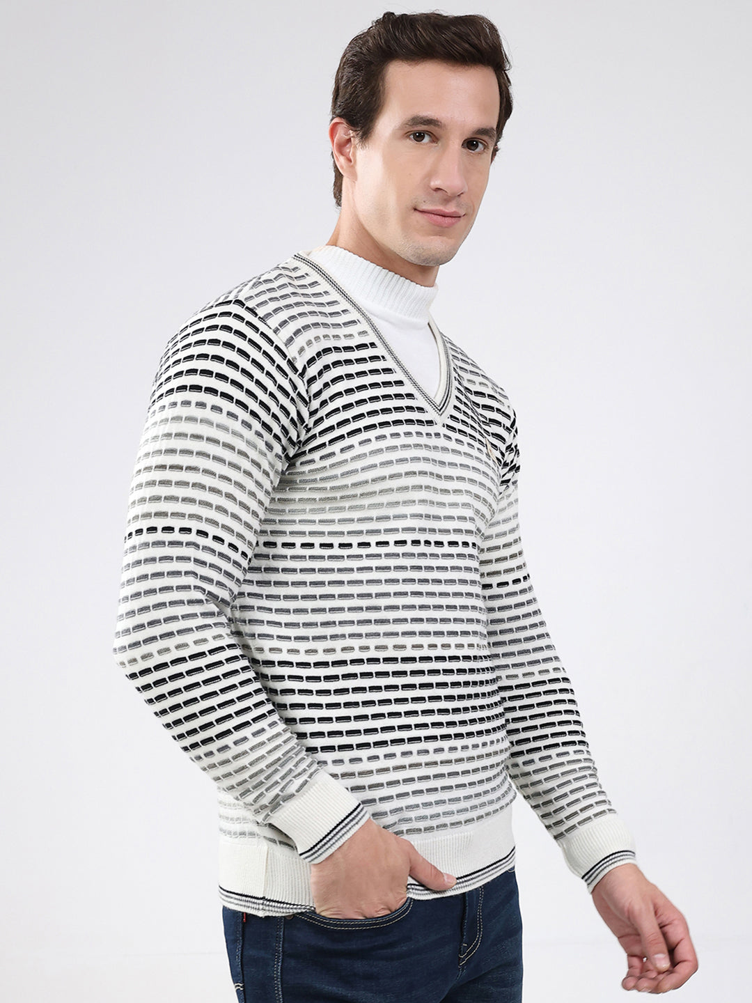 Men White Stripe V Neck Full Sleeve Pullover