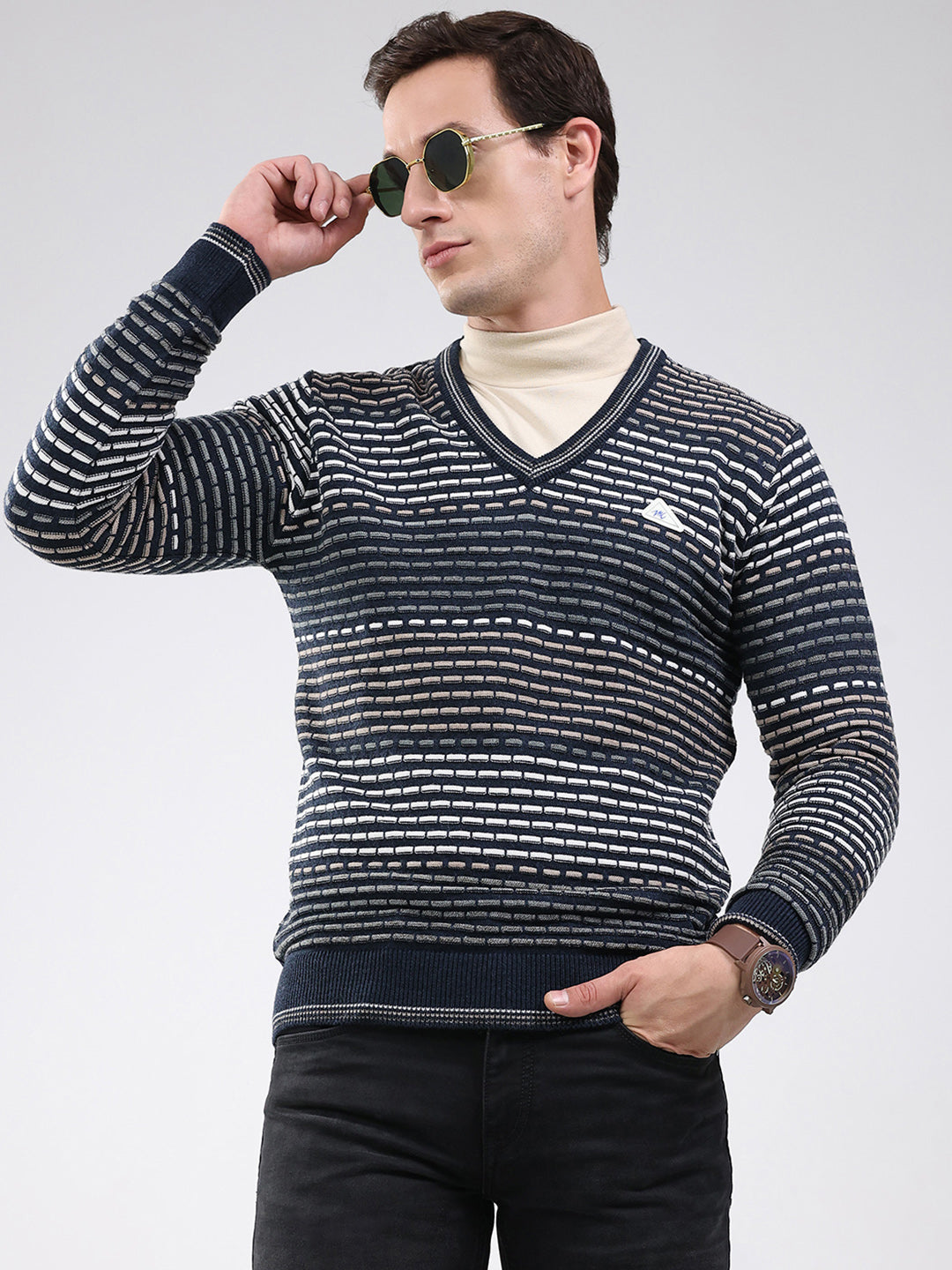 Men Navy Blue Stripe V Neck Full Sleeve Pullover