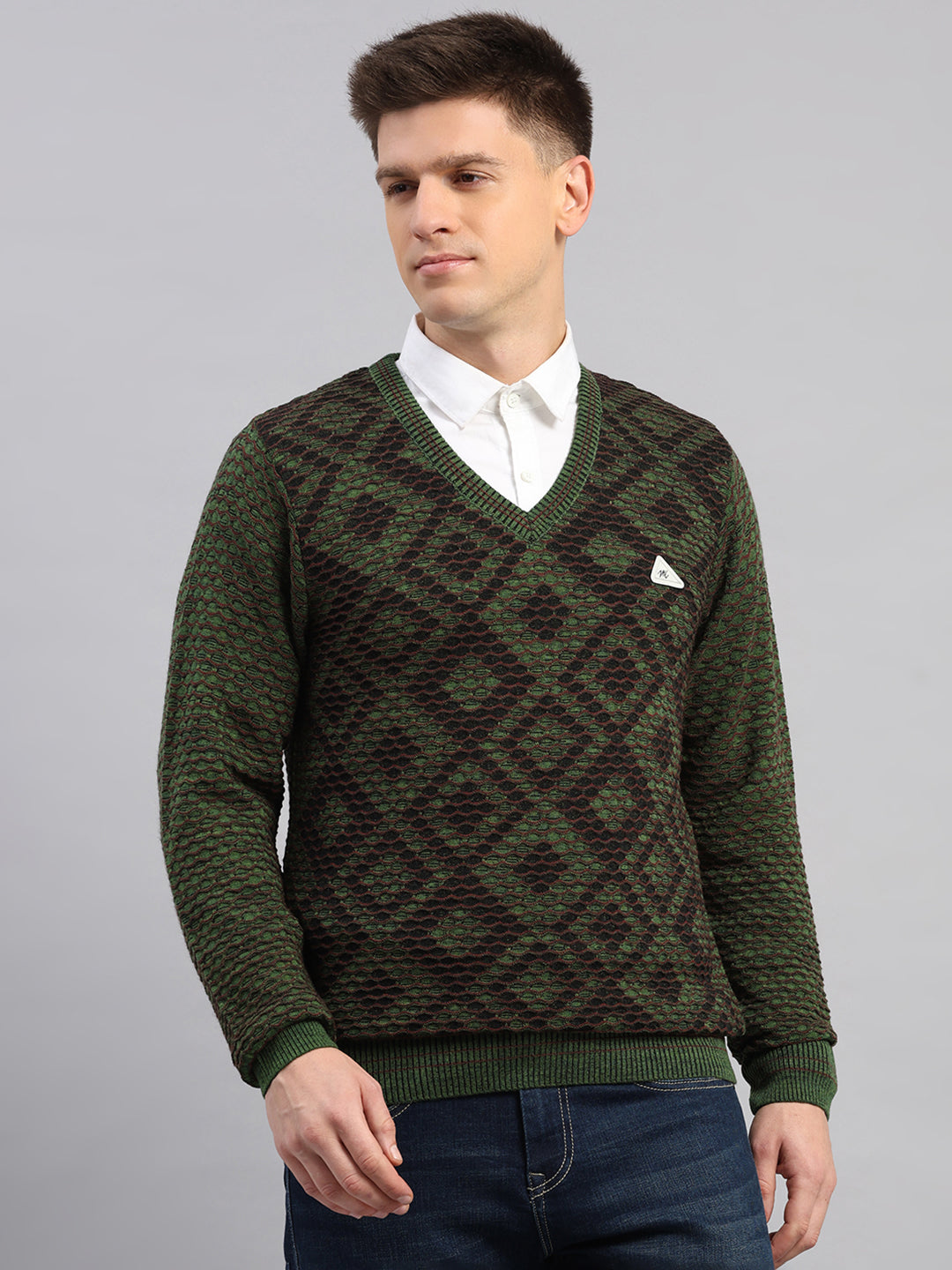 Men Green Printed V Neck Full Sleeve Pullover