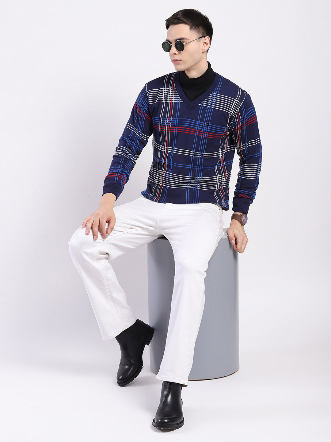 Men Blue Self Design V Neck Full Sleeve Pullover