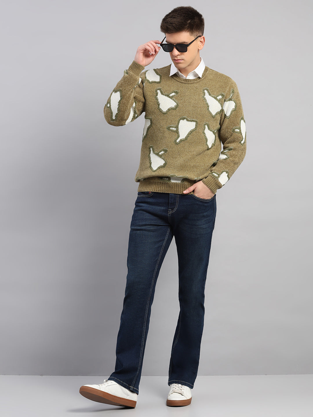 Men Green Printed Round Neck Full Sleeve Pullover