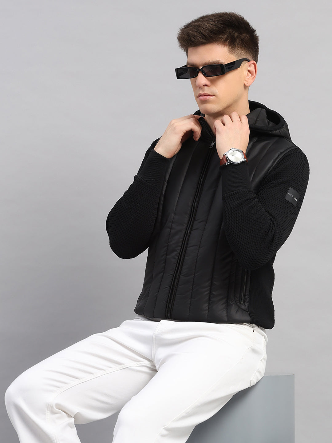 Men Black Self Design Round Neck Full Sleeve Pullover