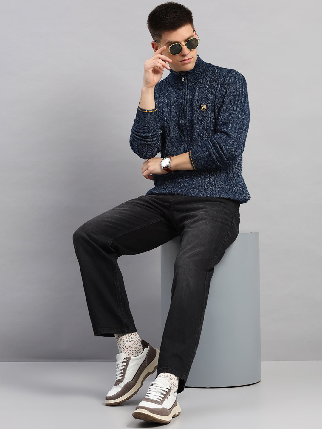 Men Blue Self Design Round Neck Full Sleeve Pullover