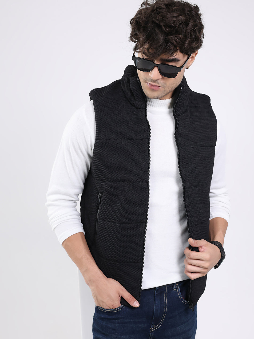 Men Black Solid Mock Neck Sleeveless Jacket