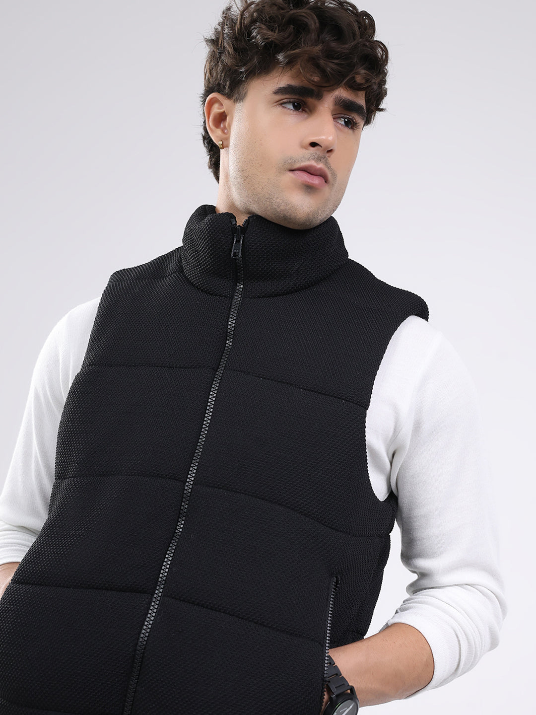 Men Black Solid Mock Neck Sleeveless Jacket