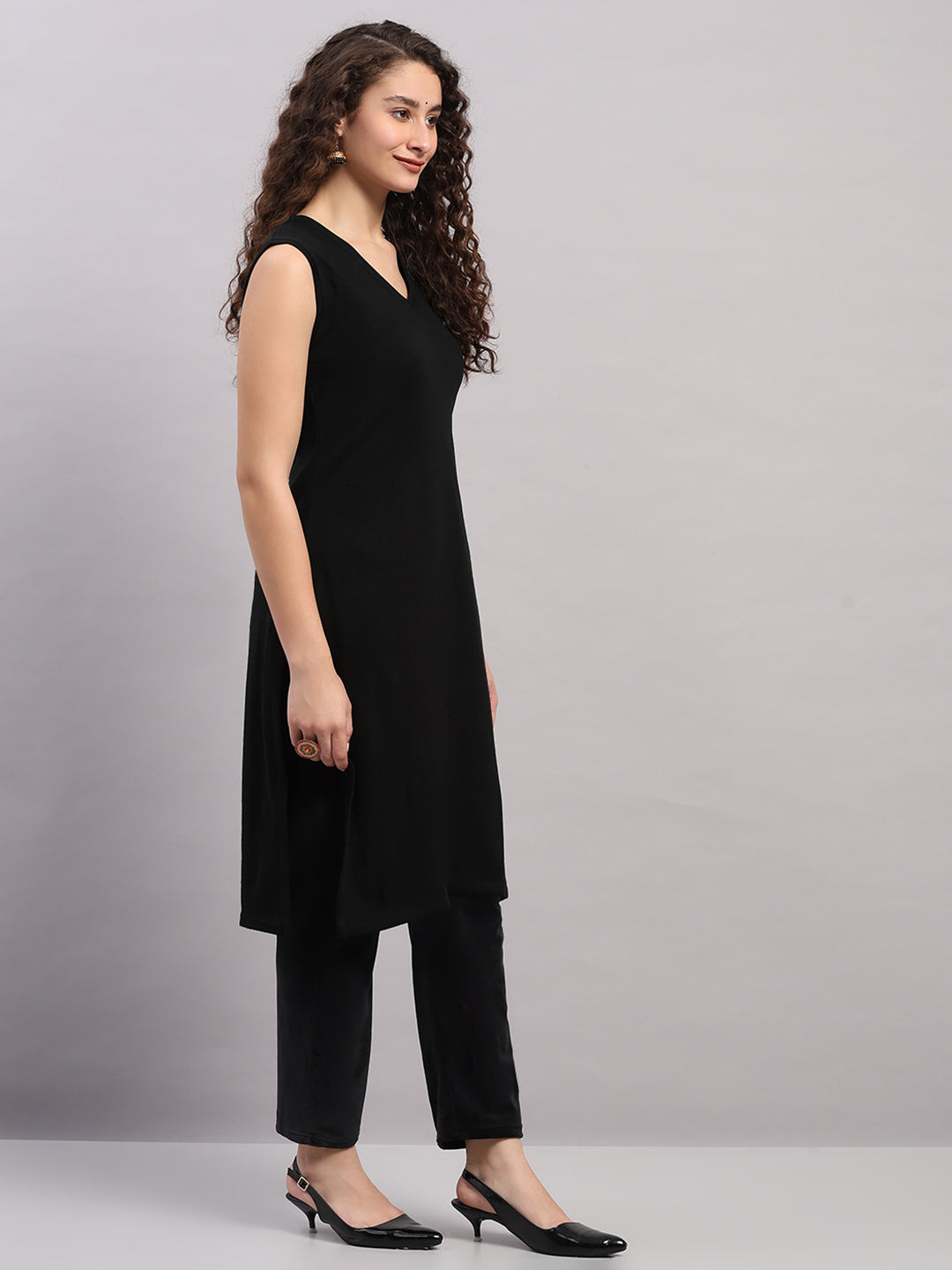 Women Maroon Printed Round Neck Full Sleeve Kurti Set for Winter