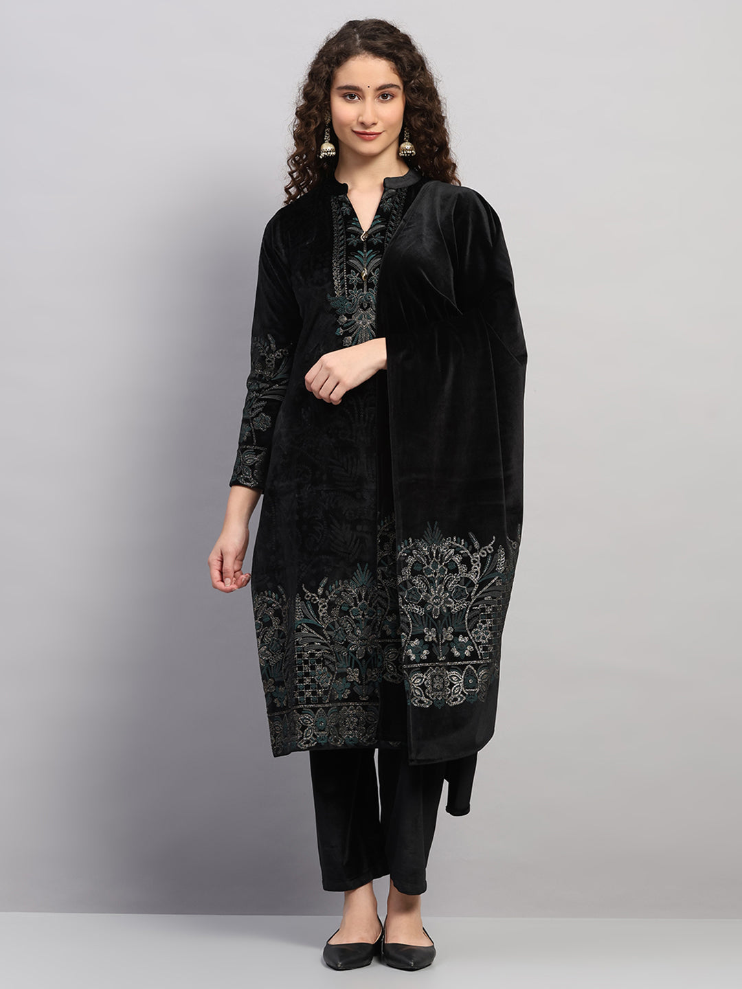 Women Black Printed Round Neck Full Sleeve 3 Pc Kurti Set for Winter