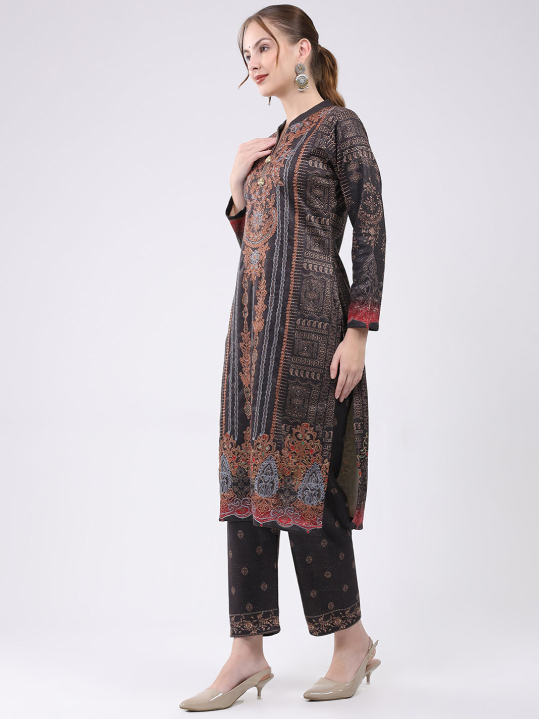 Women Brown Printed Round Neck Full Sleeve Kurti Set for Winter