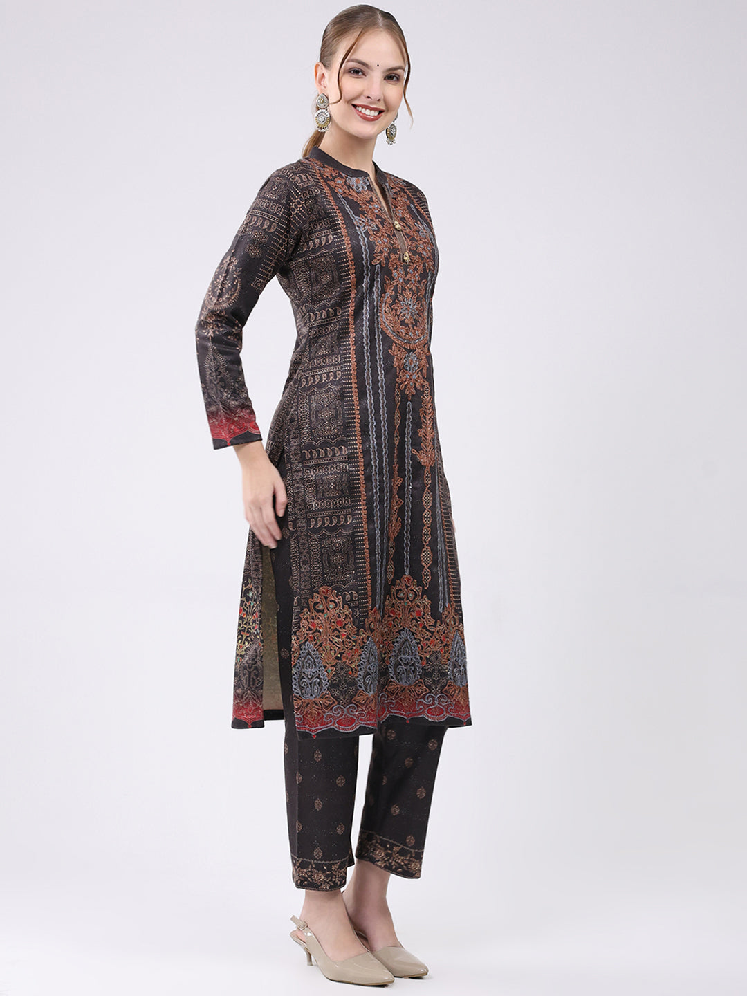 Women Brown Printed Round Neck Full Sleeve Kurti Set for Winter