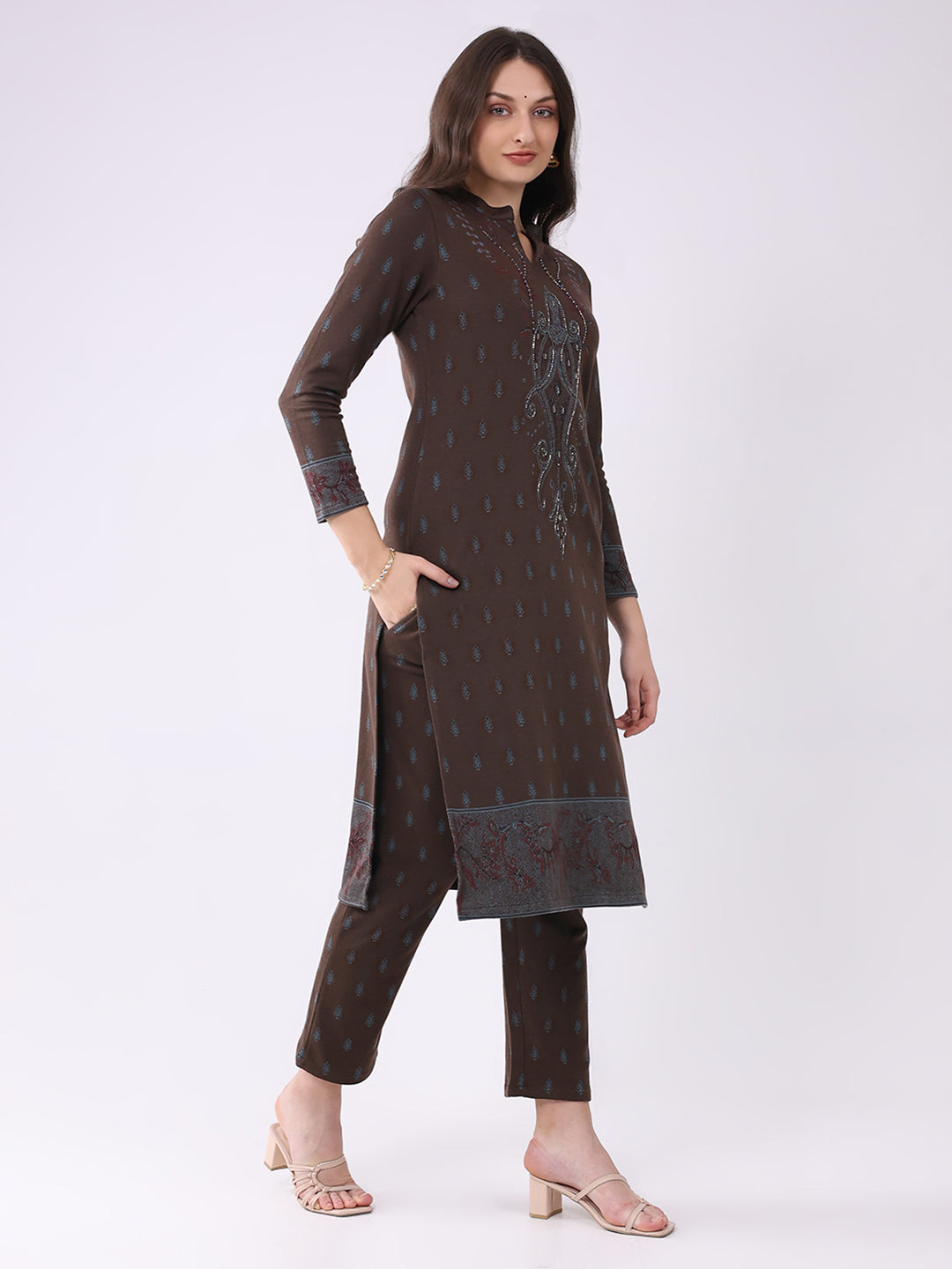 Women Brown Printed Round Neck Full Sleeve Kurti Set for Winter